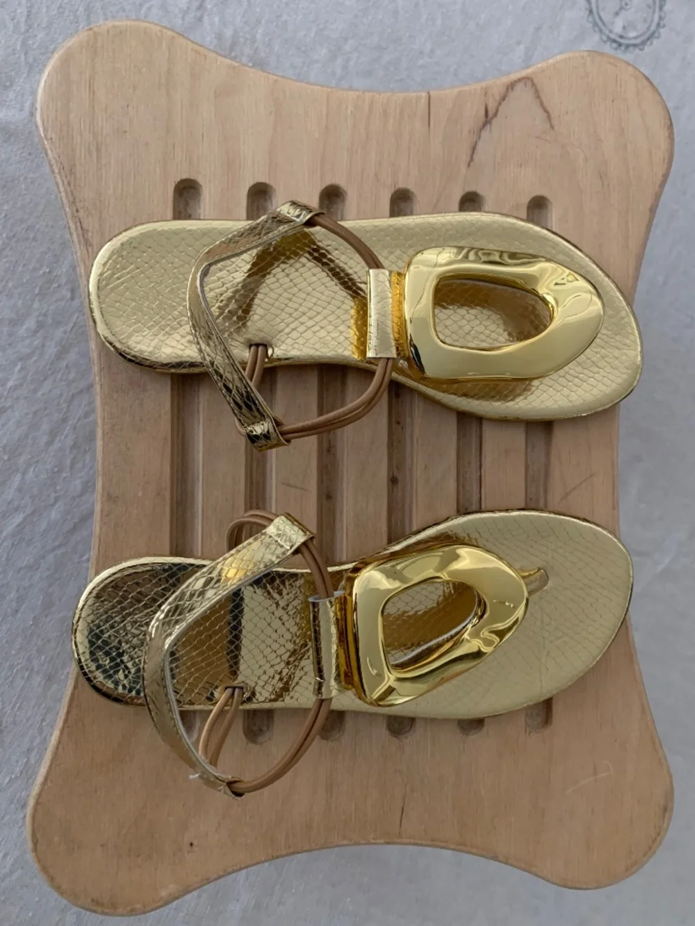 Gold Metallic Slingback Thong Sandals Size 37 Statement Ornament Flats